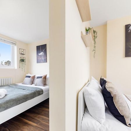 Twickenham Homes 埃尔沃斯 外观 照片